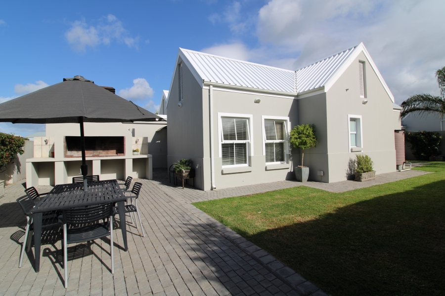 3 Bedroom Property for Sale in Kingswood Golf Estate Western Cape